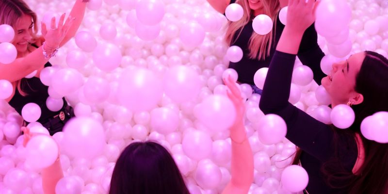 THE POP UP!