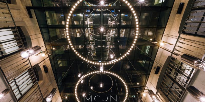 Moon Club & Lounge