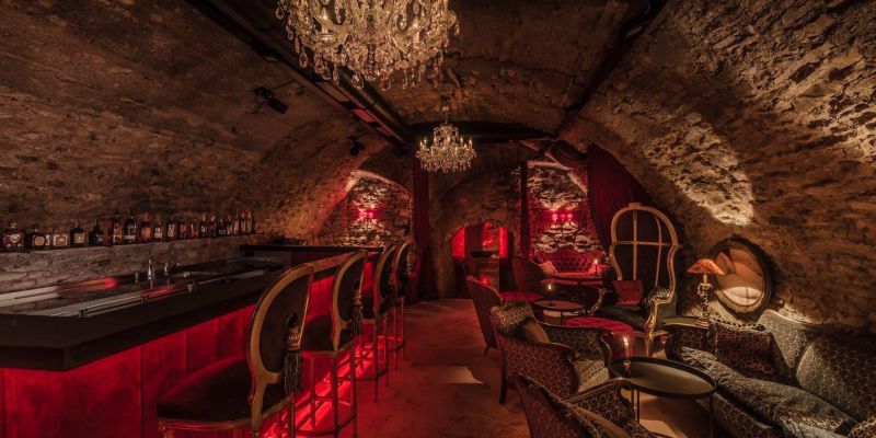 Le Valmont Club & Lounge