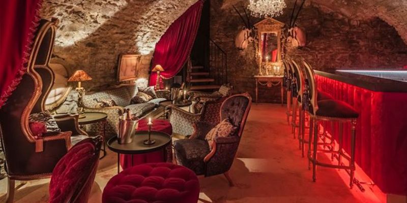 Le Valmont Club & Lounge