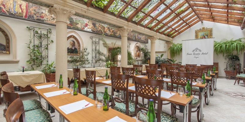 Green Garden Hotel