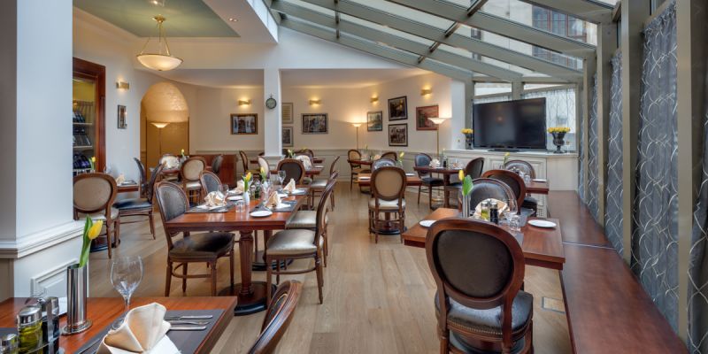 Boutique hotel Seven Days - V-Café Bar & Restaurant