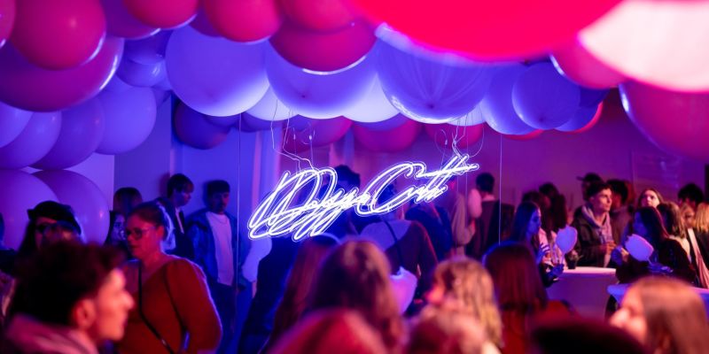 Nově otevřené interaktivní prostory v Praze: muzeum The Pop Up pro firemní akce a oslavy