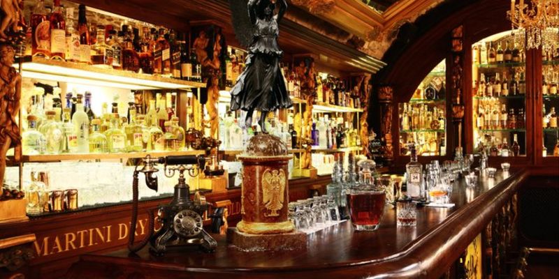 Black Angels Bar