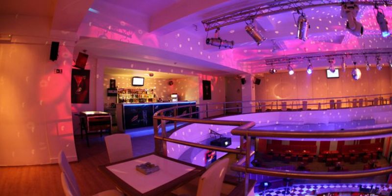 P.M. Club & Cocktail Music Bar