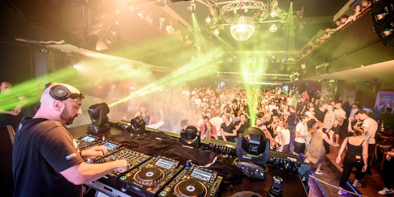 Retro Praha - Retro Music Hall