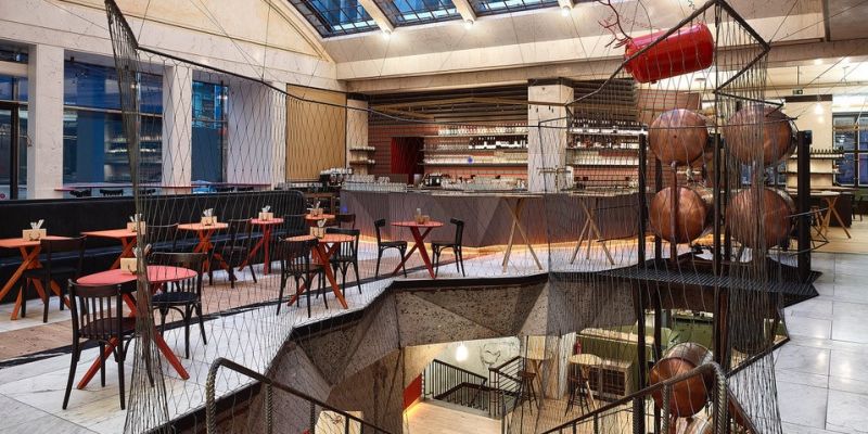 Červený Jelen na čtvrtou - Gastronomie | Architektura | Atmosféra | Pospolitost