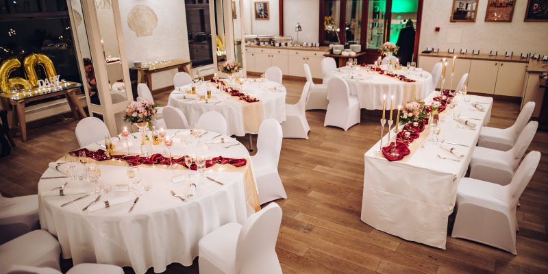 Romantický Hotel Mlýn Karlštejn - Sál Petrarca s terasou