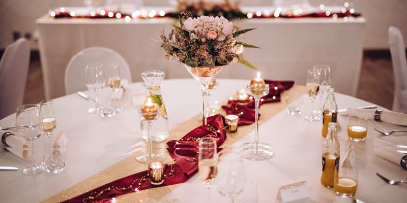 Romantický Hotel Mlýn Karlštejn - Sál Petrarca s terasou