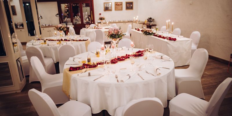 Romantický Hotel Mlýn Karlštejn - Sál Petrarca s terasou