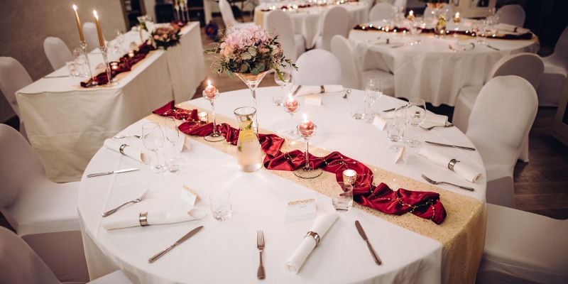 Romantický Hotel Mlýn Karlštejn - Sál Petrarca s terasou