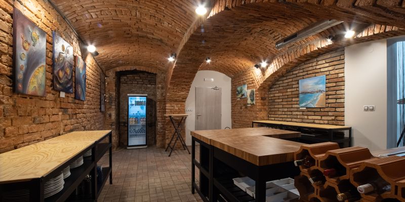 Janáček office - Velká tzv. Sklepní galerie