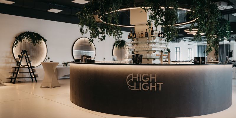 HIGHLIGHT