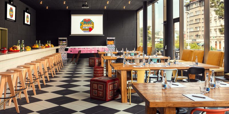 Mama Shelter - Garden Bar