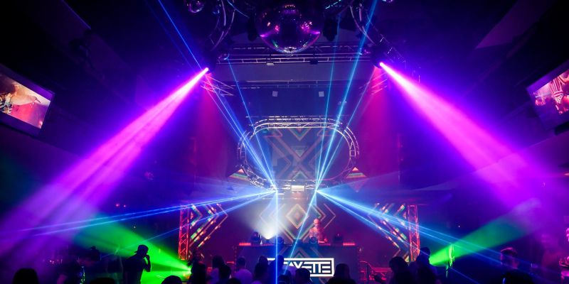 Retro Praha - Retro Music Hall