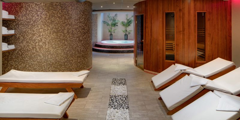 Avanti Hotel