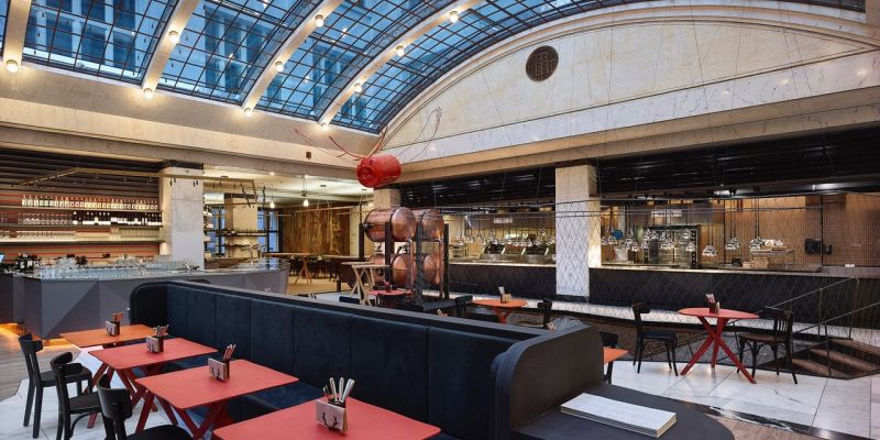 Červený Jelen na čtvrtou - Gastronomie | Architektura | Atmosféra | Pospolitost