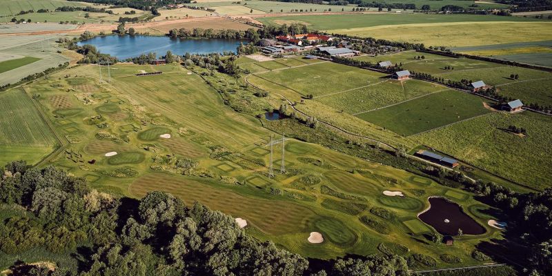Resort Čapí hnízdo - Golf teambuilding – zábava i pro naprosté nováčky