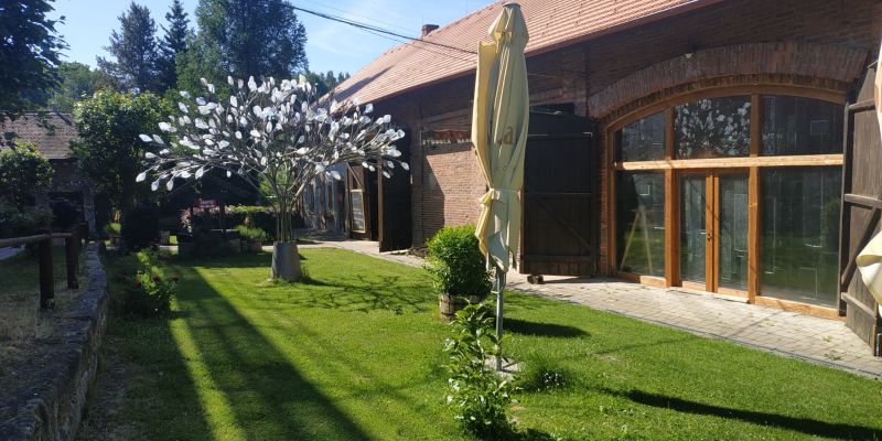 Sklárna & Sklářská krčma AJETO