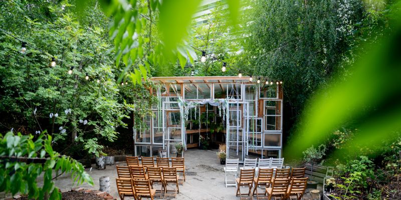 Radlická kulturní sportovna - Komunitní zahrada a skleník