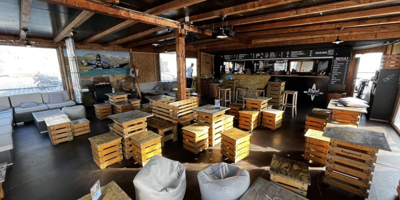 Kayak Beach Bar