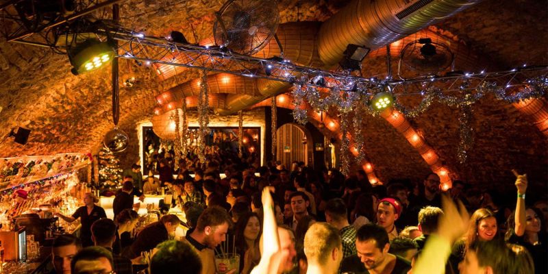 Nebe Cocktail & Music Bar Václavské náměstí