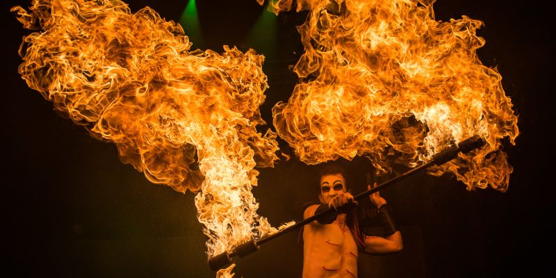 Pyroterra - Fire & Light show - FIRESHOW PYROTERRA