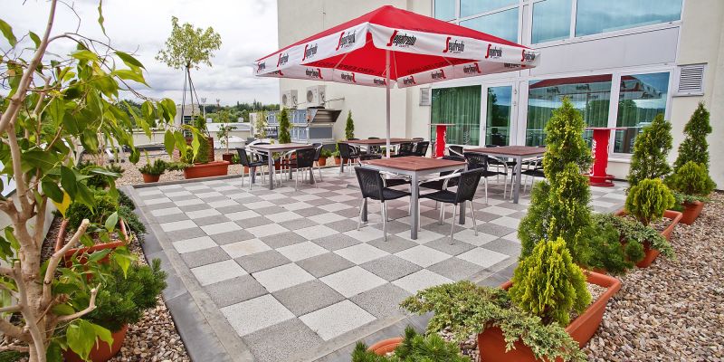 Avanti Hotel