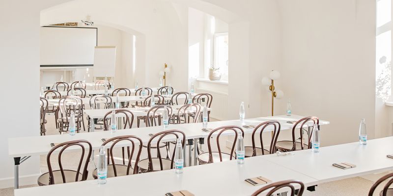 Penzion Na Kmíně - KONFERENČNÍ MÍSTNOST