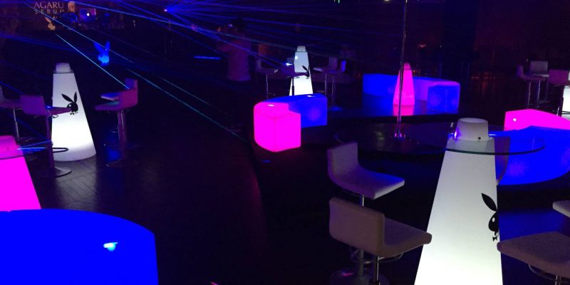 Svítící Párty Nábytek