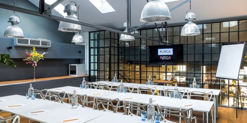 Retro Praha - eRko Gastro Pub