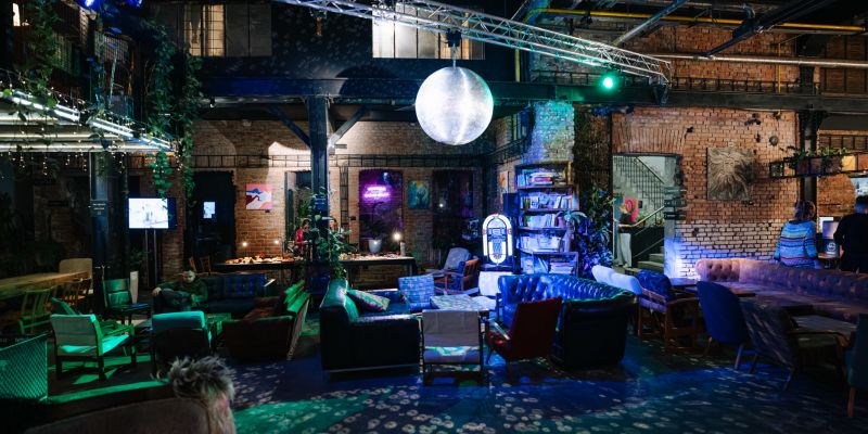 Vnitroblock - Hlavní prostor