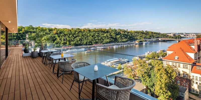 Casablanca Sky Bar s výhledem na Prahu