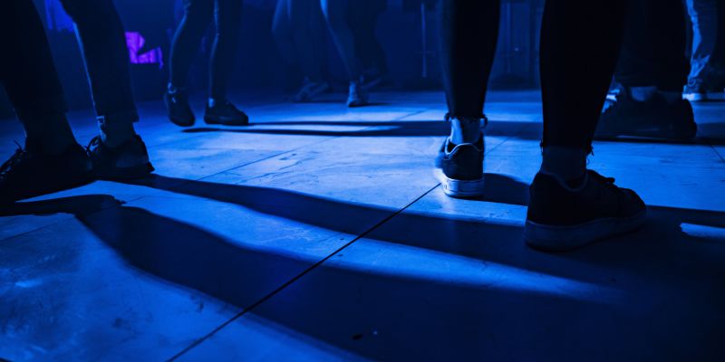 NEO music bar & shisha lounge