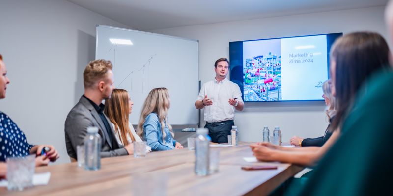 Hotel Aqualand INN na břehu Mušovského jezera pod Pálavou
