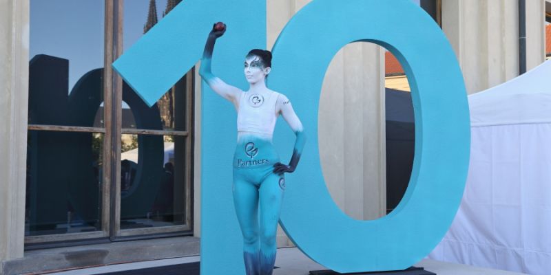 Arabesque Shows & Events - Netradiční walking act