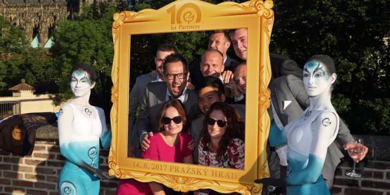 Netradiční walking act - Netradiční walking act