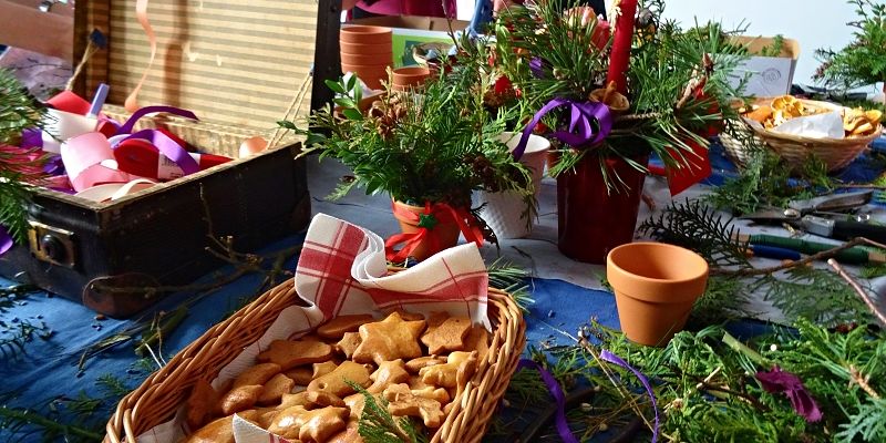 Vánoční vazby z přírodnin - Vánoční vazby z přírodnin