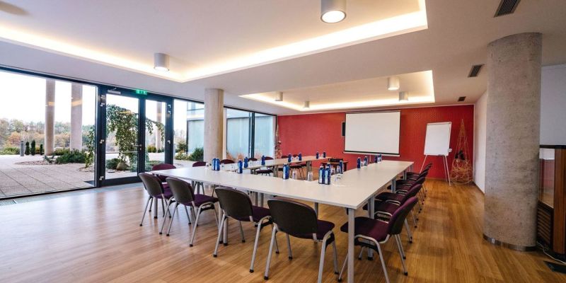 Resort K-Triumf, Velichovky - Růžový salónek