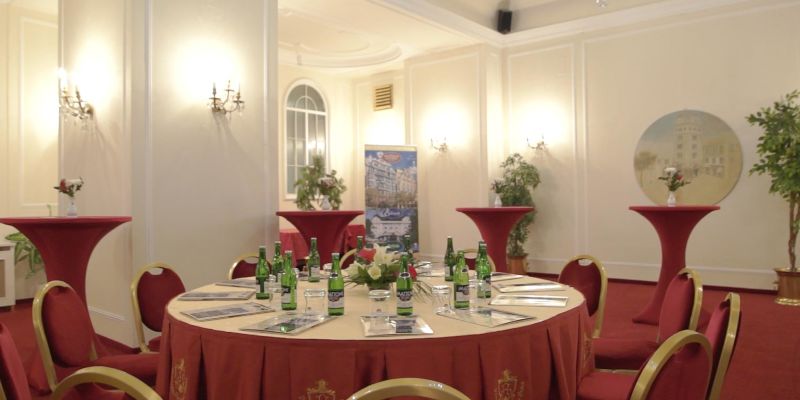 Hotel Ambassador - Zlatá Husa - Salónek Coctail