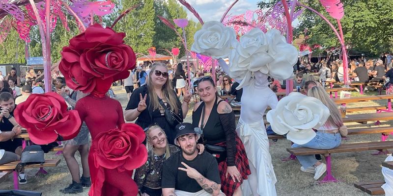 Walking acts - Walking acts