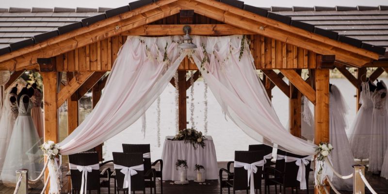 Což takhle svatbu, princi?