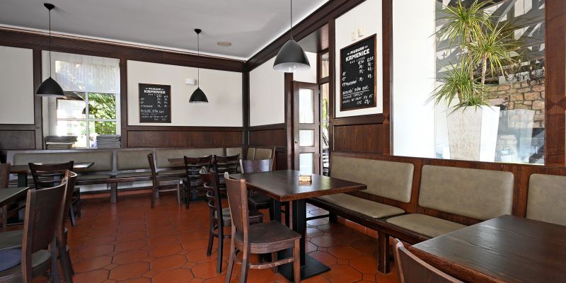 Bechnerův statek - Restaurace + salonek