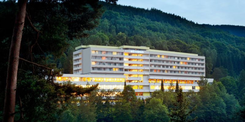 Lázně Jáchymov – brána Krušných hor přitahuje stále více návštěvníků včetně těch firemních.