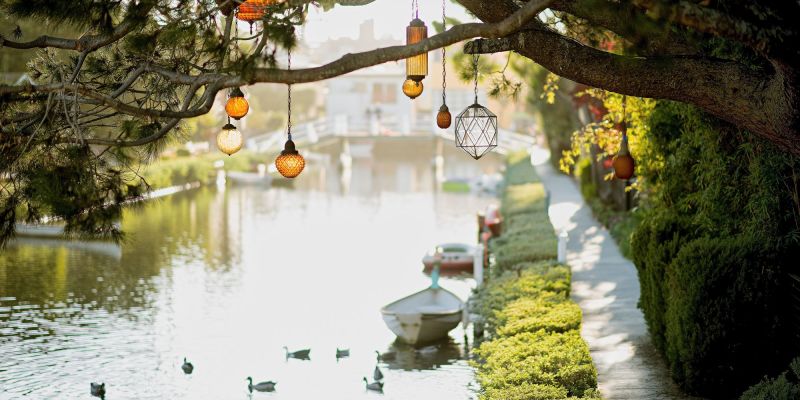 Garden party – velkolepá akce, přátelské posezení nebo koncert jazzové hudby?