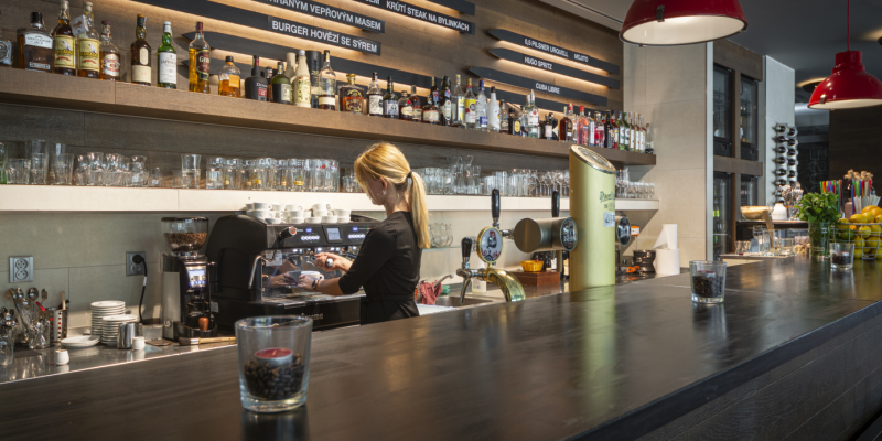 APARTMENTS HOTEL PECR - Hotelový komplex PECR - Restaurace Burger House