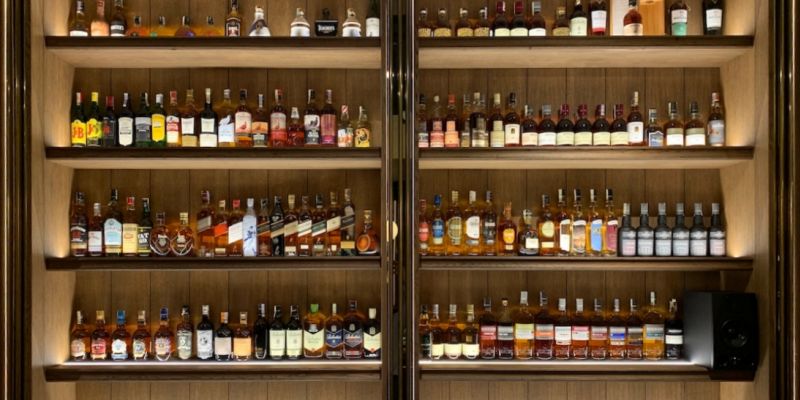 Whiskey Restaurant, Bar & Museum