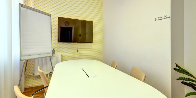 Impact Hub Ostrava - Žlutá zasedačka