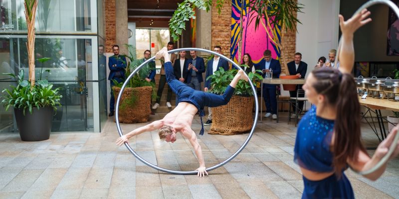 Aliatrix - visual entertainment agency - Akrobatické show