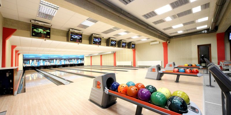 S CENTRUM Benešov - Bowling bar S centrum Benešov